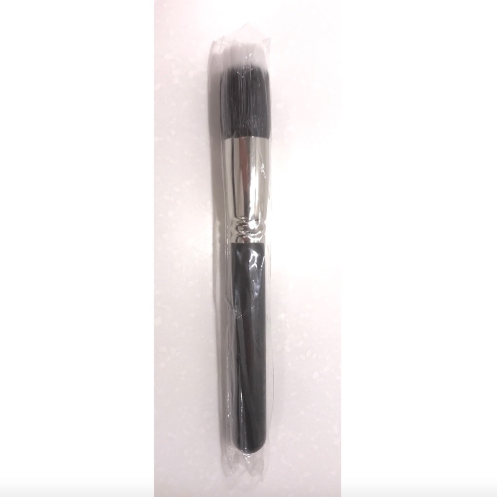 MAC COSMETICS BRUSH 187, BN. NATURAL+SYNTHETIC